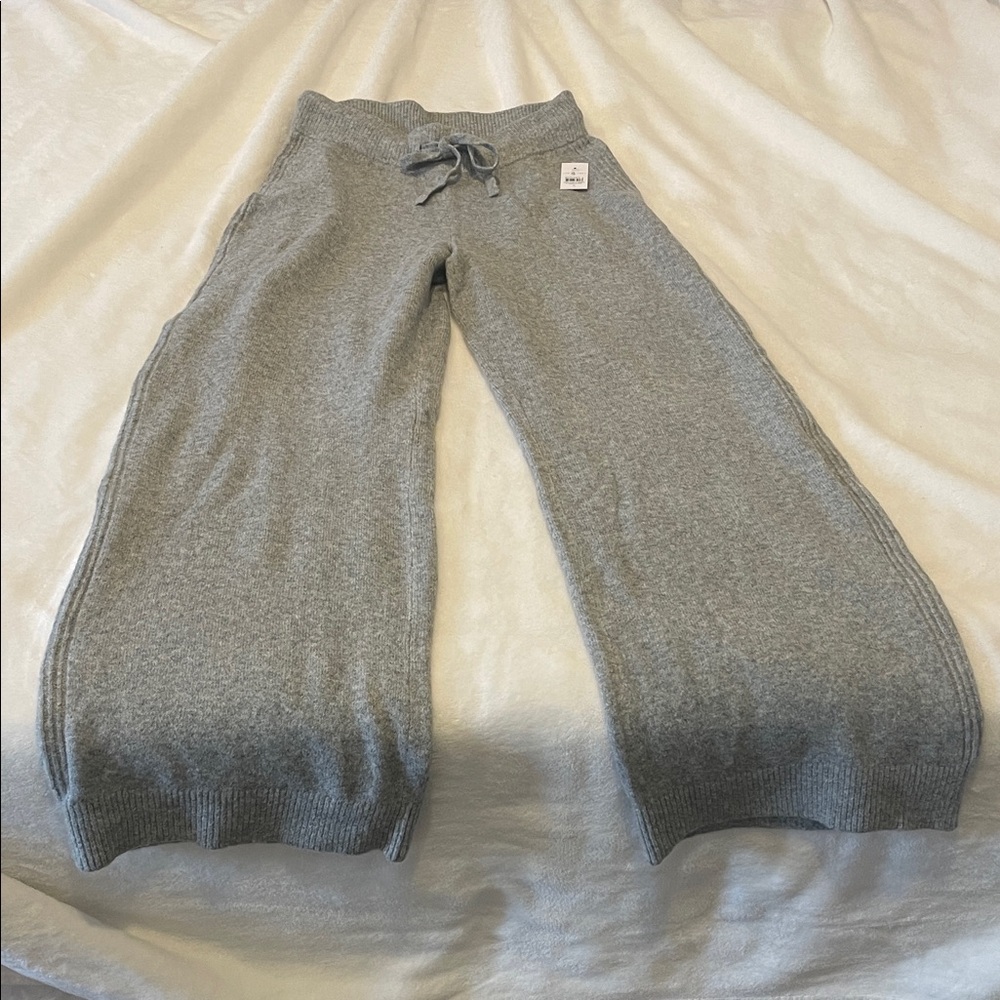 Lou & Grey women’s Gray Knit Wide-Leg Sweatpants